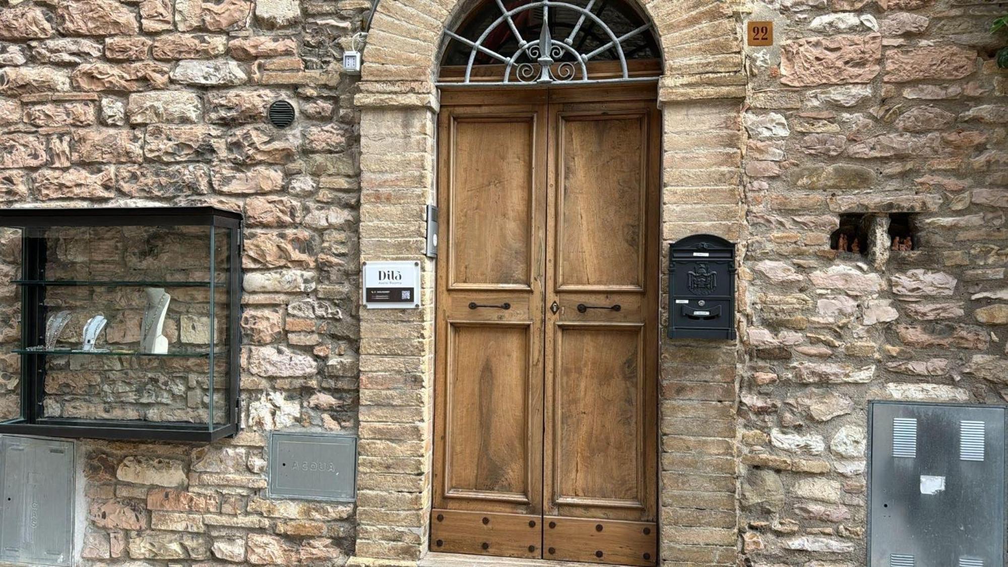 Dilà B&B&fashion store Assisi Exterior foto
